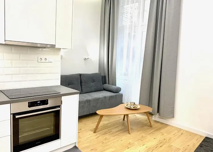 Apartament Colton Paulay *