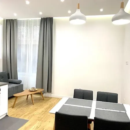 Colton Paulay Appartement