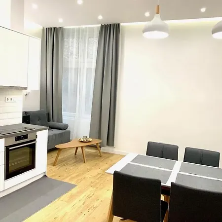 Colton Paulay Appartement *