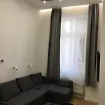 Colton Paulay Apartment Budapest